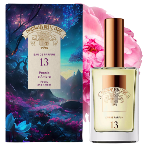 COMPAGNIA DELLE INDIE woda perfumowana #13 Peonia i Ambra 75ml - butelka ze złotym atomizerem obok pudełka, z różowymi peonią w tle.