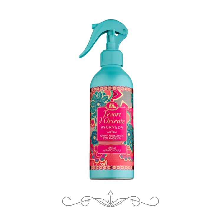 Tesori d'Oriente Ayurveda spray aromatyczny Amla i Patchouli - turkusowa butelka z rozpylaczem, widok frontalny.