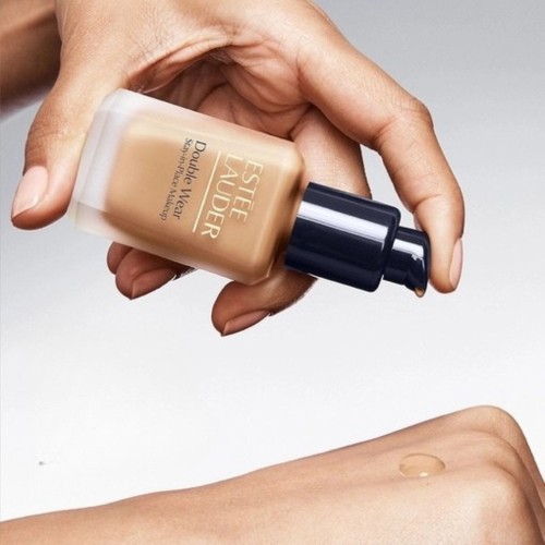 Estee_Lauder_pompka_2.jpg