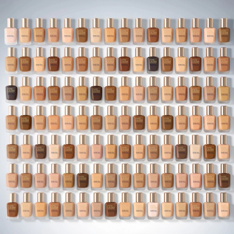 double-wear-stay-in-place-makeup_2.jpg
