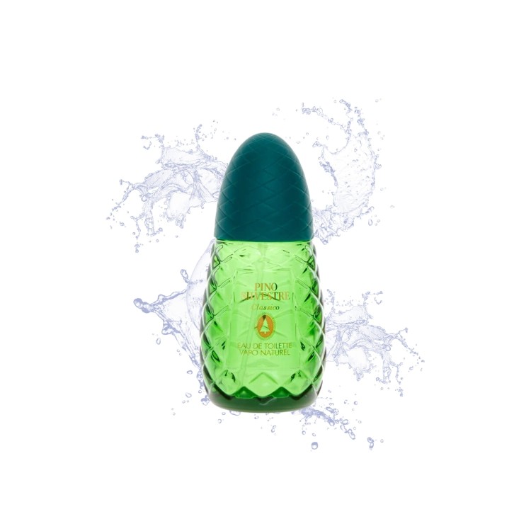 Pino Silvestre EDT Classico 75ml - zielona butelka z ciemnozielonym atomizerem, otoczona pryskającą wodą na białym tle.