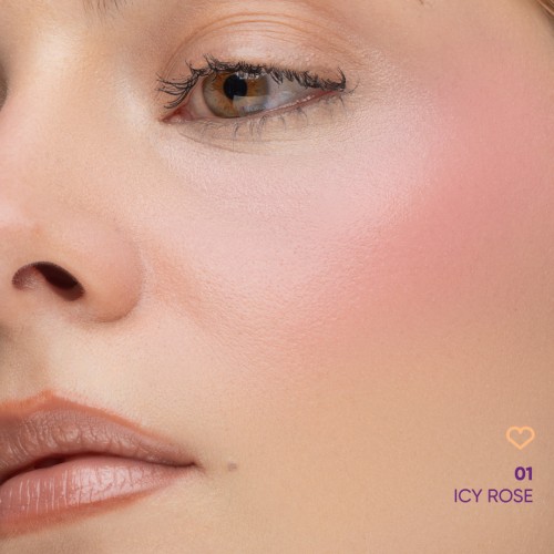 Nejha Don't Be Shy Blush Balm róż do policzków w kremie 01 Icy Rose – zbliżenie na efekt aplikacji na skórze twarzy